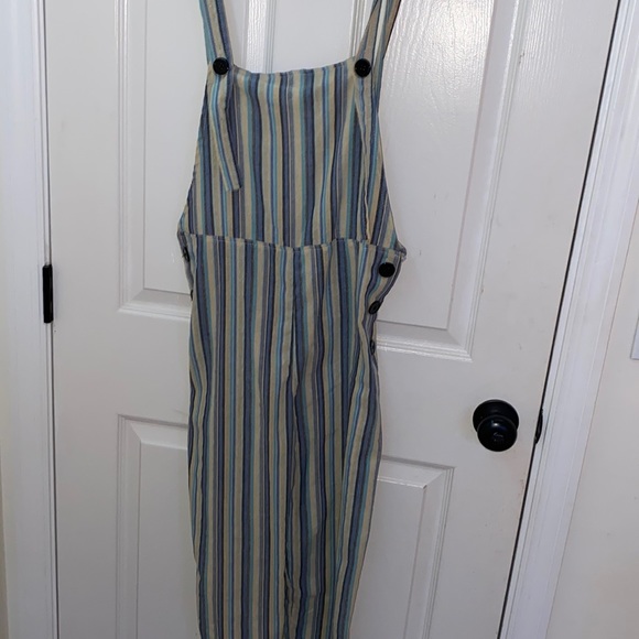 overalls - Picture 1 of 3